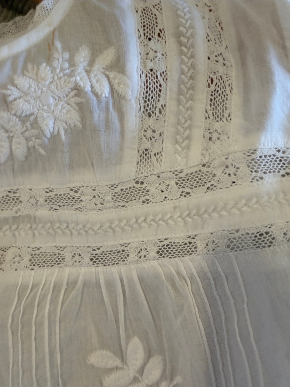 Velvet by Graham & Spencer White Embroidered Lace Peasant Blouse - Picture 5 of 7